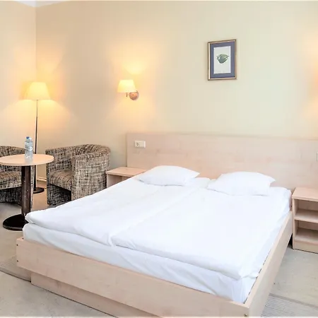 Hotel Rija Domus