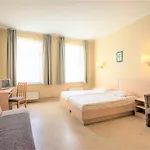 מלון Rija Domus 3*
